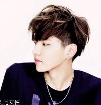 2022最流行發(fā)型顏色男生？男生潮流發(fā)型