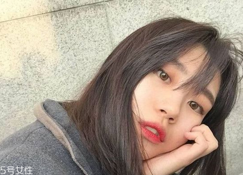 韓式空氣劉海配什么發(fā)型？不失個(gè)性魅力