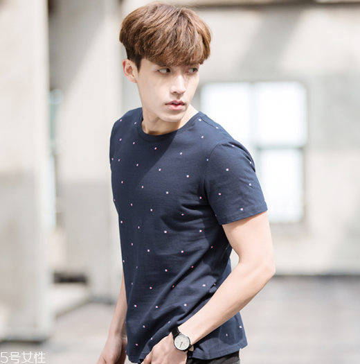 2018男生流行什么發(fā)型款式？2018男生染發(fā)顏色推薦