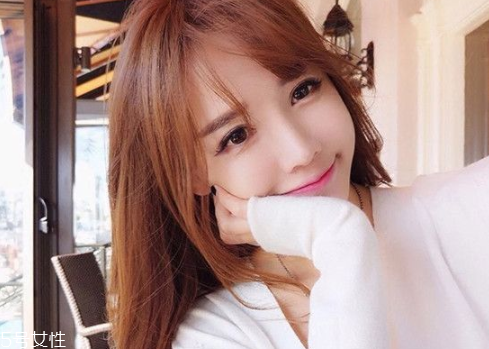 韓式空氣劉海配什么發(fā)型？不失個(gè)性魅力