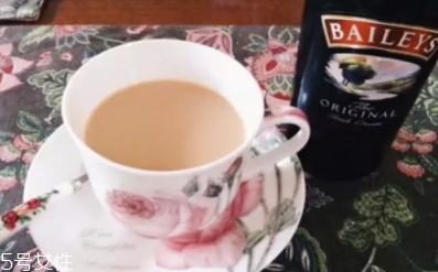 baileys是什么酒？大名鼎鼎的百利甜酒