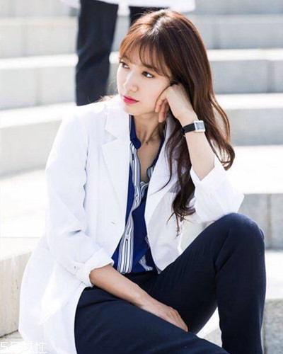 顯白的棕色系發(fā)色有哪些？棕色系發(fā)色大盤點(diǎn)