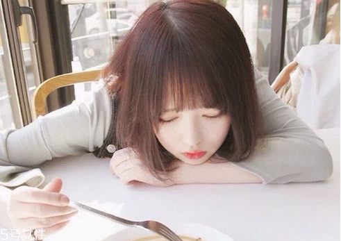 韓式空氣劉海配什么發(fā)型？不失個(gè)性魅力