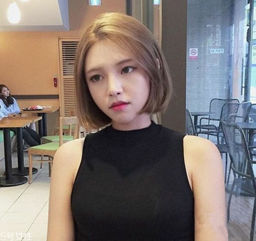 小個(gè)子女生適合什么發(fā)型？蓬松隨意效果