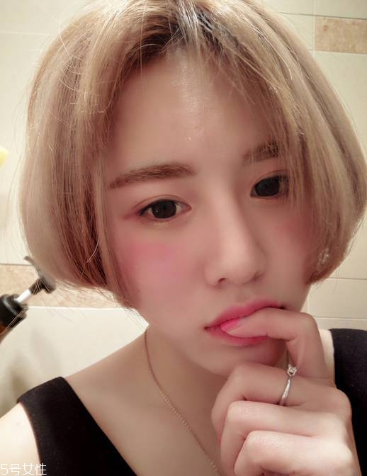 韓式空氣劉海配什么發(fā)型？不失個(gè)性魅力