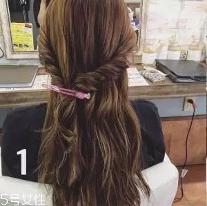 女生冬天長(zhǎng)發(fā)怎么編好看？長(zhǎng)發(fā)妹紙才懂得的痛