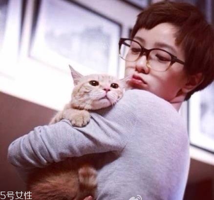 韓式空氣劉海配什么發(fā)型？不失個(gè)性魅力