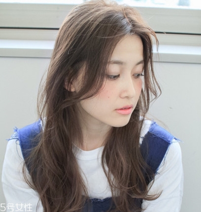 顯白的棕色系發(fā)色有哪些？棕色系發(fā)色大盤點(diǎn)