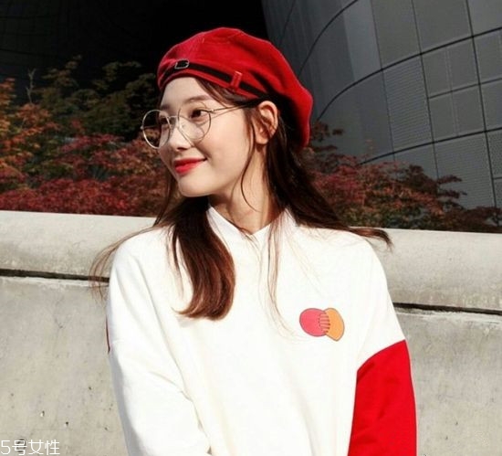 凌亂小卷中長(zhǎng)發(fā)怎么弄好看？超美的凌亂小卷中長(zhǎng)發(fā)