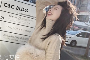 毛衣上的咖啡漬怎么洗？巧用甘油輕松解決