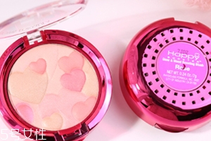 腮紅和眼影可以通用嗎？原來眼影還可以當腮紅