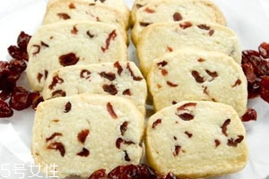 蔓越莓餅干可以用葡萄干代替嗎 蔓越莓餅干可以用葡萄干代替嗎