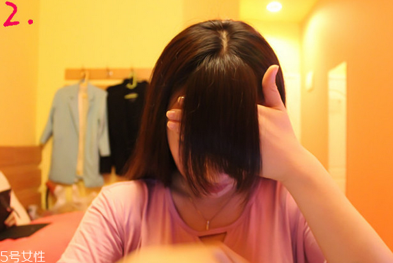 空氣劉海往上翹怎么辦？好前衛(wèi)的空氣劉海