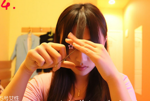 空氣劉海往上翹怎么辦？好前衛(wèi)的空氣劉海