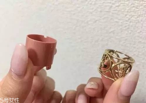 如何選擇口紅色號(hào)？口紅必不可少