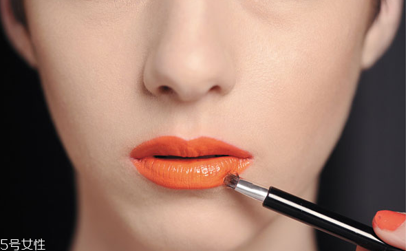 南瓜色口紅怎么挑選？十分高級的色彩