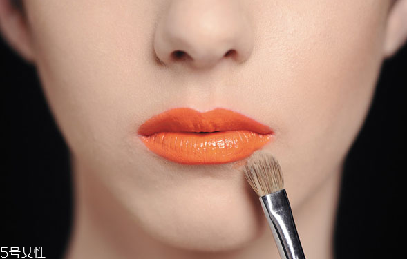 南瓜色口紅怎么挑選？十分高級的色彩