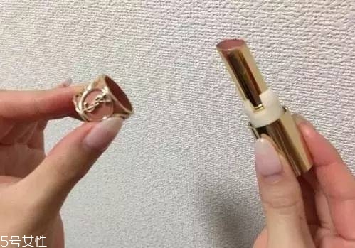 如何選擇口紅色號(hào)？口紅必不可少