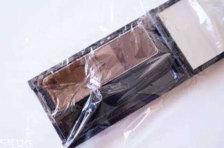 彩妝盤(pán)都有什么？小巧輕便型彩妝盤(pán)適合日常