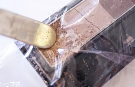 彩妝盤(pán)都有什么？小巧輕便型彩妝盤(pán)適合日常