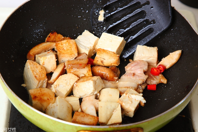 各種豆腐的區(qū)別與做法 各種豆腐怎么做最好吃 各種豆腐的區(qū)別與做法 各種豆腐怎么做最好吃