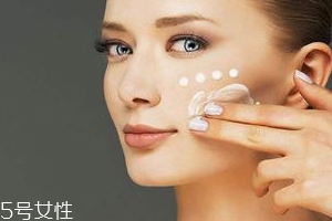 冬天保濕用什么？高保濕面霜排首位