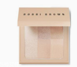 買粉餅好還是散粉？精致女孩粉餅是標(biāo)配