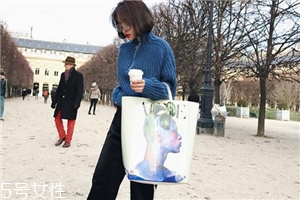 毛衣被染色了怎么才能洗掉？食鹽就能輕松解決