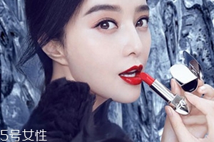 嬌蘭臻彩寶石唇膏25試色 嬌蘭25號(hào)口紅摯愛冰冰紅 嬌蘭臻彩寶石唇膏25試色 嬌蘭25號(hào)口紅摯愛冰冰紅