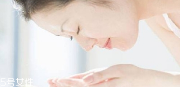 孕婦可以用洗面奶嗎？要選擇孕婦專用