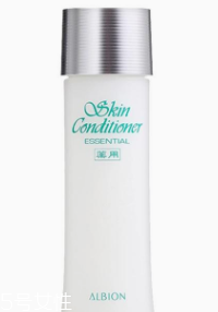 控油水乳哪個(gè)好？油膩中年的解油福星