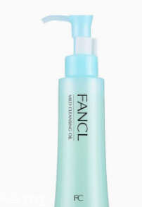 卸妝油可去黑頭嗎？去油效果強勁