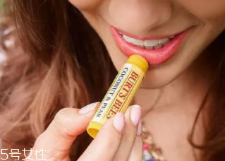 怎樣區(qū)分劣質(zhì)口紅？沒有備案千萬不要用