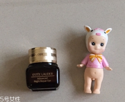 雅詩蘭黛和雪花秀眼霜哪個(gè)好？