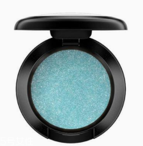 眼妝需要哪些東西？讓眼妝煜煜生輝的單品