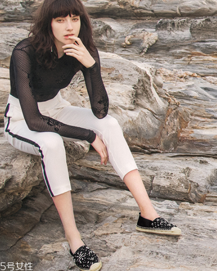 漁夫鞋適合什么季節(jié)？春夏演繹多樣風(fēng)格