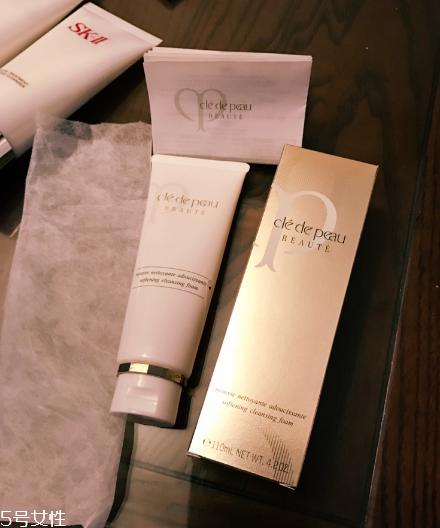 sk2洗面奶和cpb洗面奶哪個好用？無限回購的洗面奶