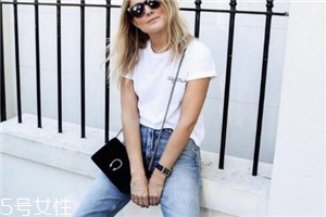 2022流行什么樣的牛仔褲？這些都是衣櫥必備