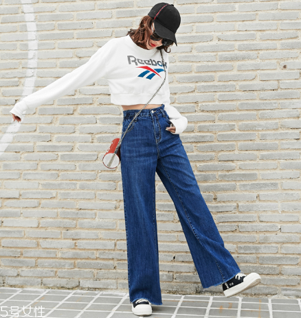 2022流行什么樣的牛仔褲？這些都是衣櫥必備