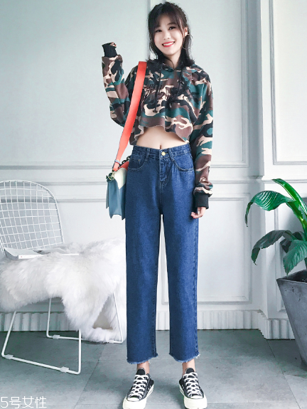 2022流行什么樣的牛仔褲？這些都是衣櫥必備