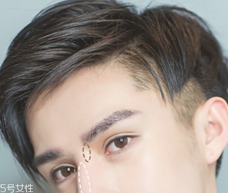 修容粉和定妝粉的順序 到底是先定妝還是先修容呢？