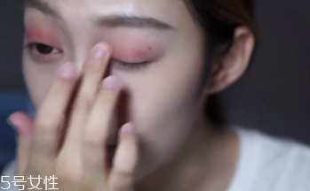 微醺桃花妝怎么化妝？簡(jiǎn)單步驟滿足爆棚少女心