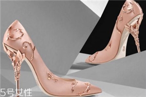 ralph russo是什么檔次？動人心弦的精美工藝