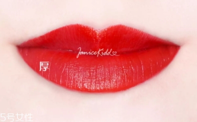 嬌蘭寶石口紅25還是28？兩款冰冰紅大比拼