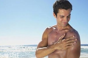 防曬什么牌子好用？這些防曬不會(huì)曬成黑炭