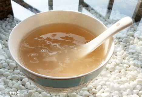 葛粉可以加蜂蜜一起泡嗎 效果事半功倍 葛粉可以加蜂蜜一起泡嗎 效果事半功倍