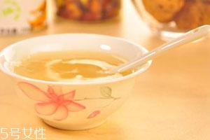 葛粉可以加蜂蜜一起泡嗎 效果事半功倍 葛粉可以加蜂蜜一起泡嗎 效果事半功倍