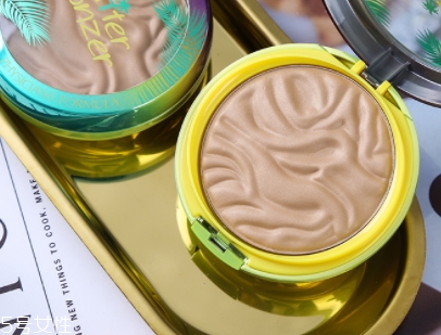 修容粉和眼影的區(qū)別 修容粉和眼影的區(qū)別