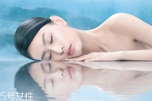 初春要換護(hù)膚品嗎？不用全部換