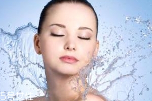 冬季臉部干燥如何補水？超便宜國貨補水神器